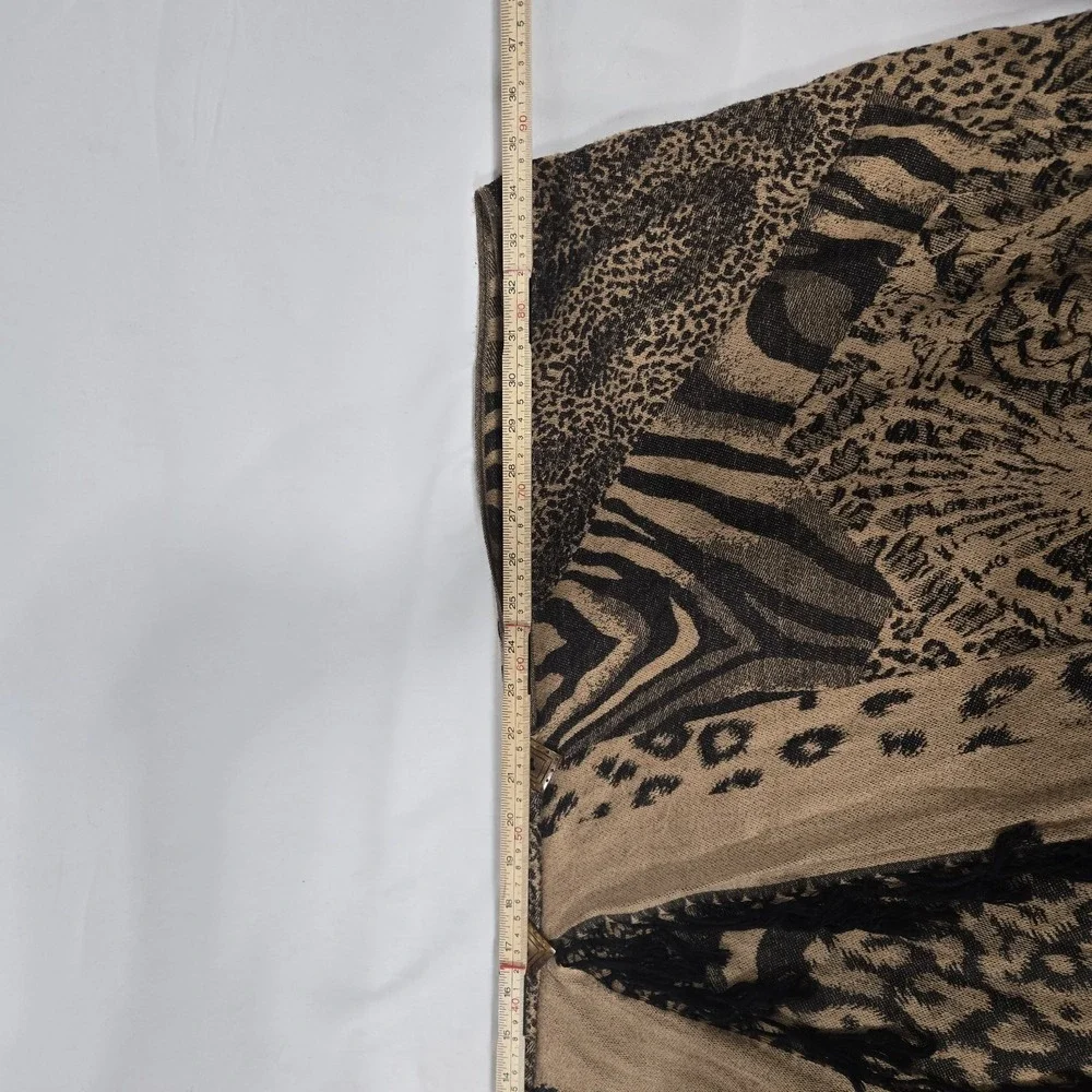 Unbranded Animal Print Shawl with Fring Neckline
